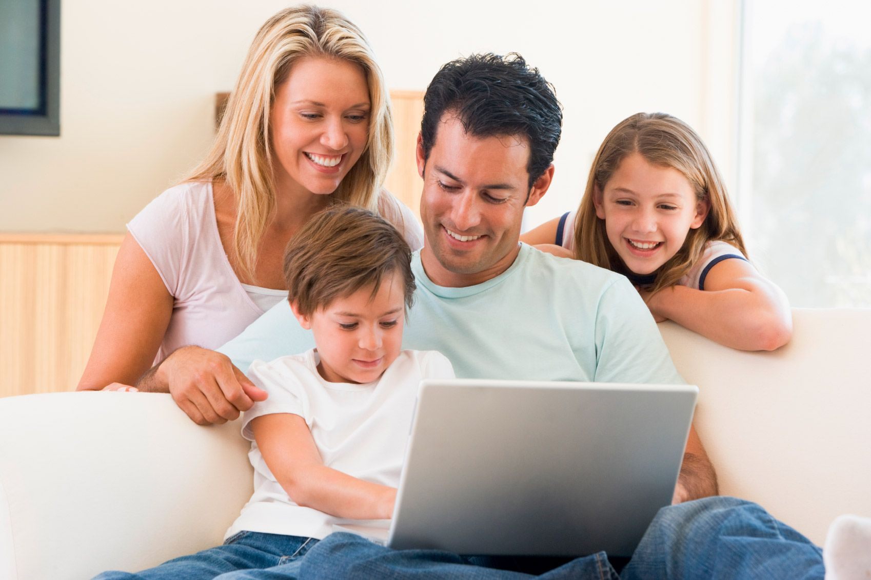 Discover What Makes Our Communication Solutions Stand Out in the UAE